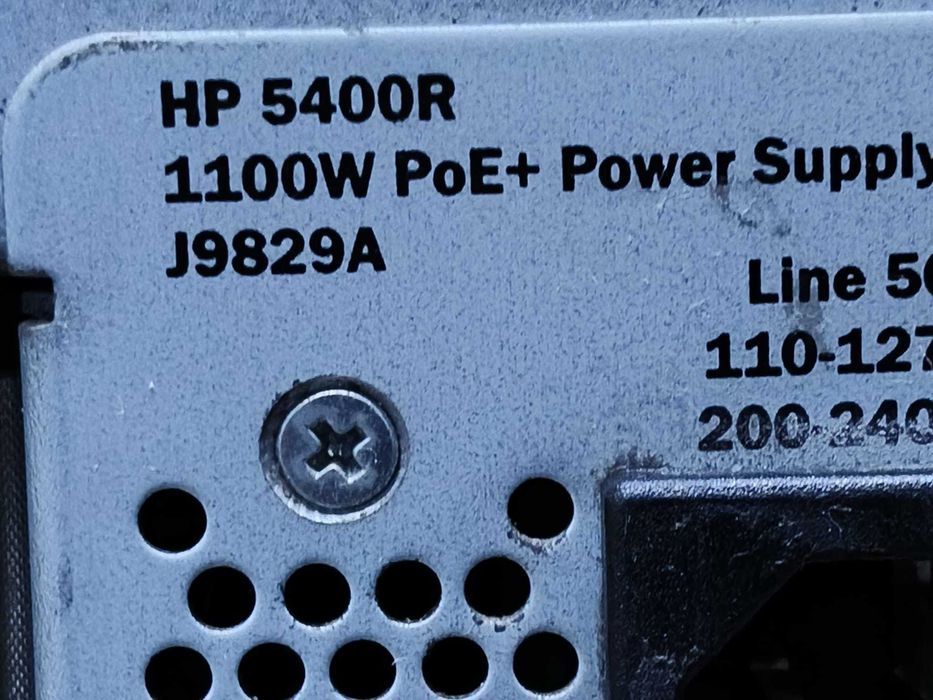 Switch Hp Aruba 5400R zl2, complet echipat, se da cu proba.