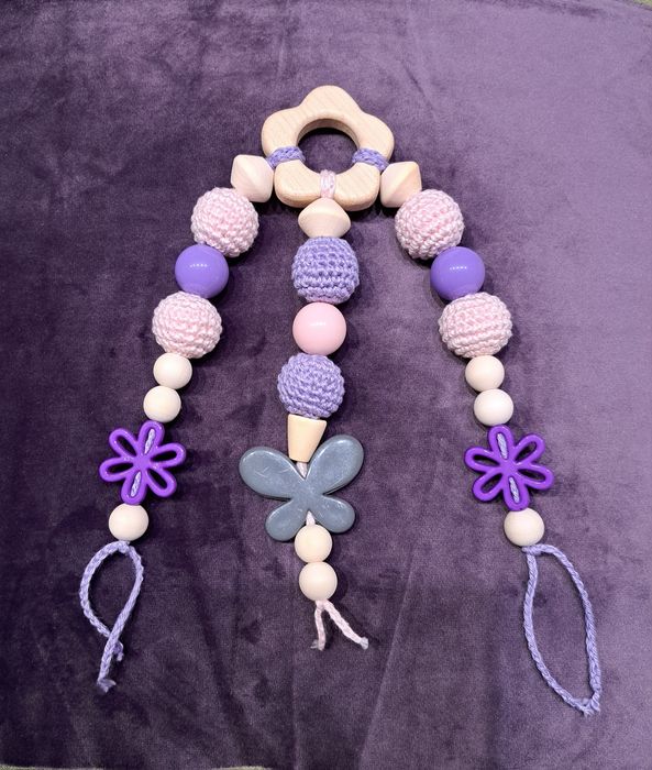 Бебешки  ръчно  изработени  играчки