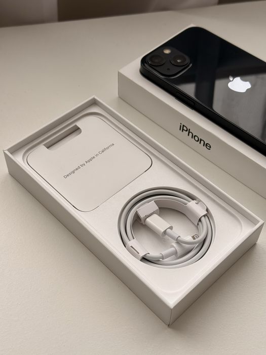 iPhone 13 128GB Midnight — Идеален за подарък!  Батерия 100%