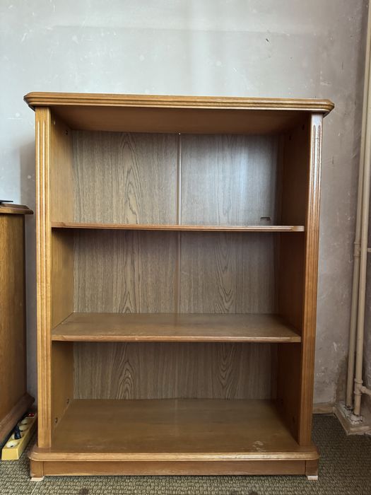 Bibliotecă pentru cărți