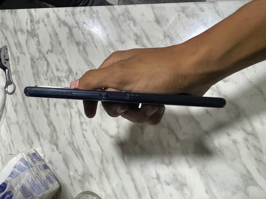 Vivo y33s 64gb ishlashi zor