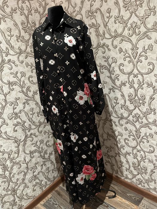 Продам платья разные