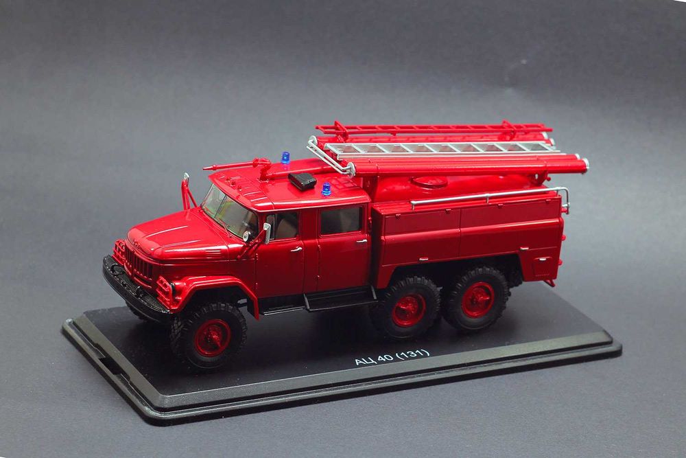 Коллекция грузовиков ЗИЛ-130 и 131 от SSM и АвтоИстория в 43 масштабе.
