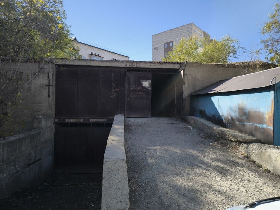 Продам гараж (большой)