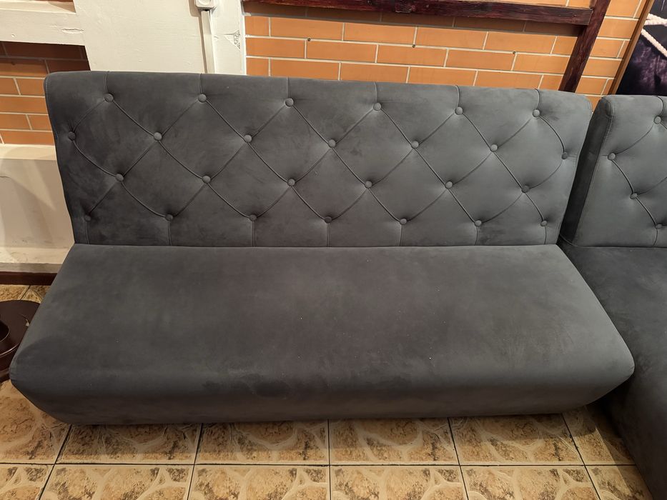 Продам диваны и пуфы, столы