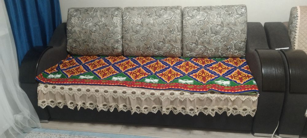 Продам диван, можно по отдельности.