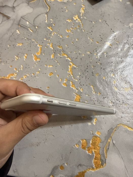 iPhone 7 pamet 128gb