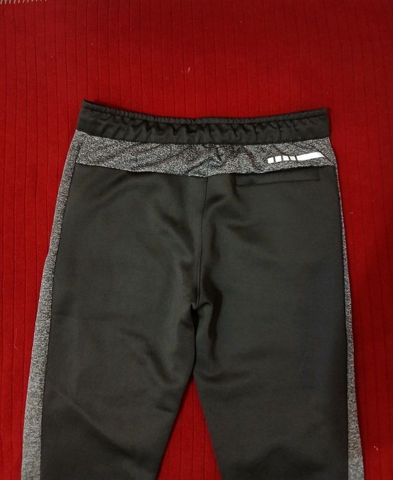 Из США , чёрно-серые джоггеры бренда SOBK New York.