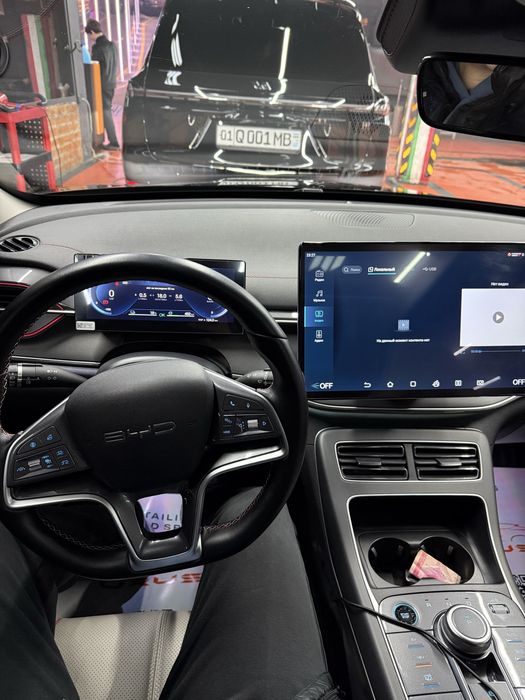 Byd Chazor flagship full