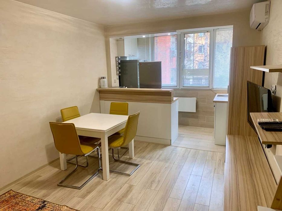 Дава се под наем Тристаен апартамент в София, Малинова долина - 93 кв.м за 600 € - Снимка #2