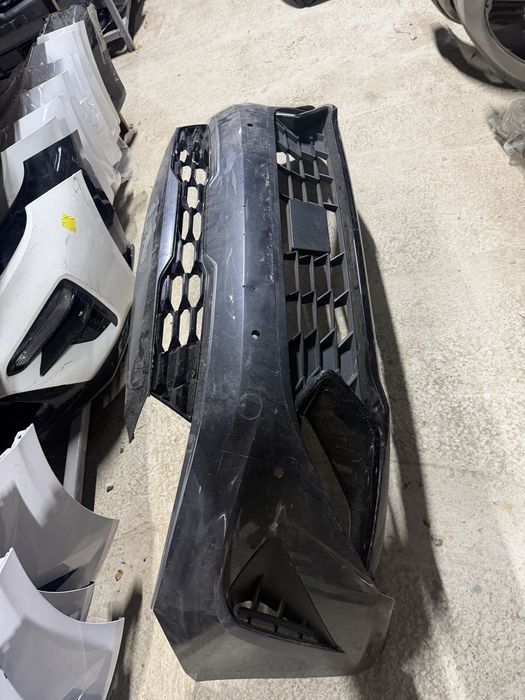 Бампер киа К3 20-25 оригинал кореа