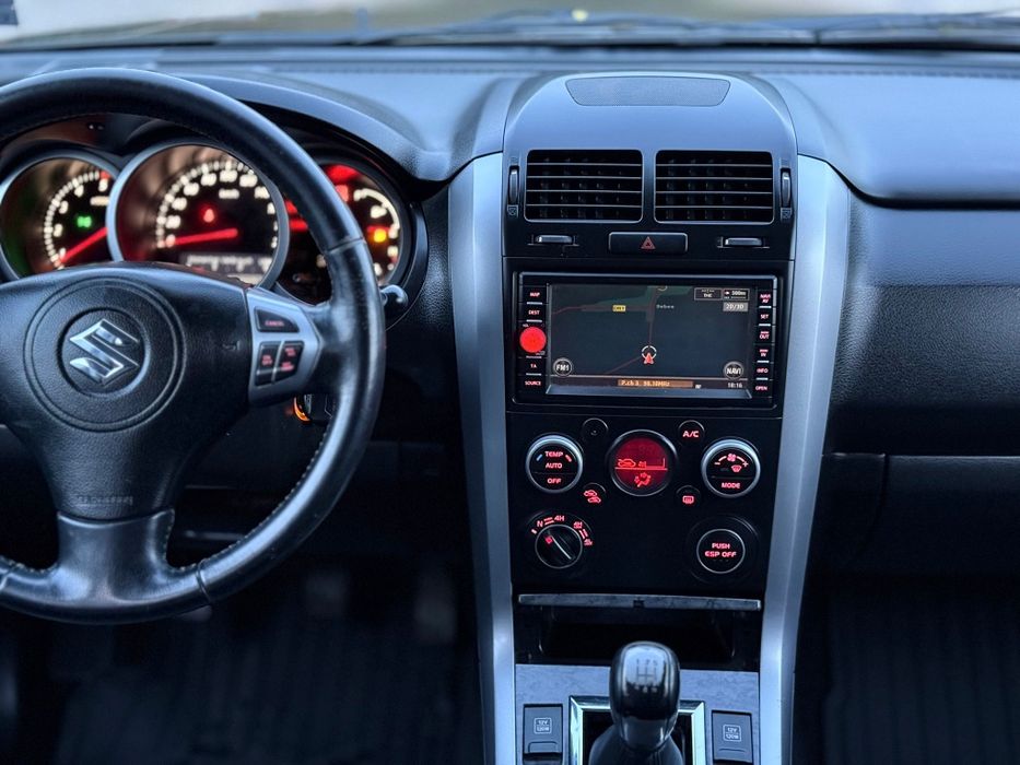 Vând Suzuki grand Vitara 1.9 4×4 euro 5