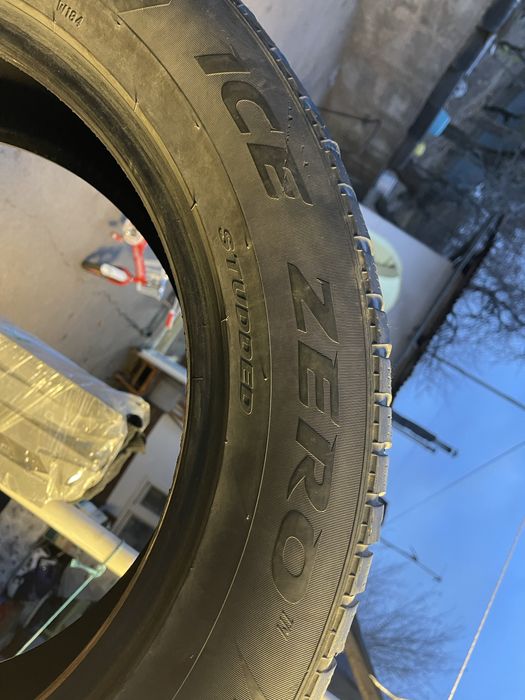 Продам шипованую резину 285/50/20