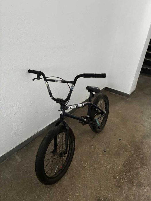 Bicicleta bmx pentru scheme