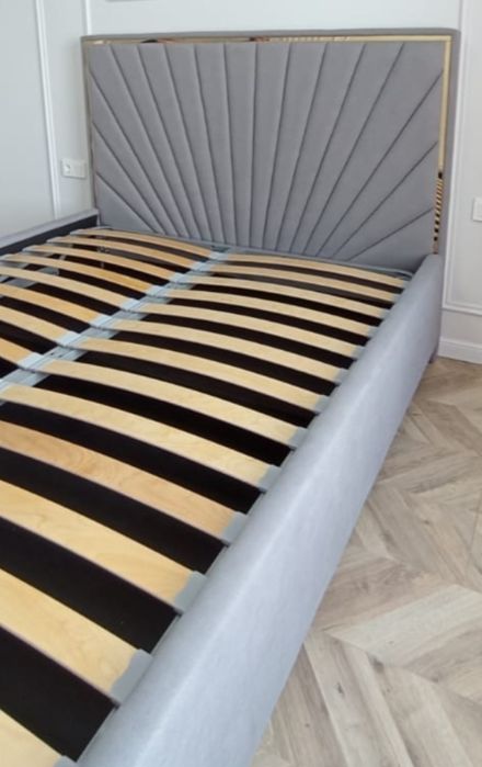 Кровать двухспальная