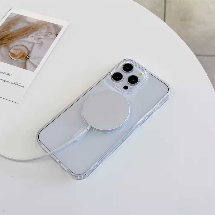 Husa din silicon MagSafe pt. iPhone 16 / 16 Plus / 16 Pro / 16 Pro Max