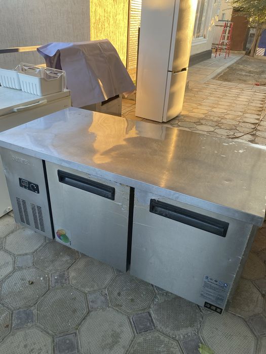 Продам холодильник под столик