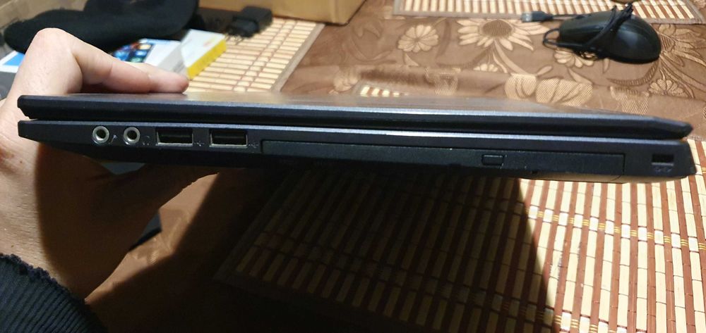 Лаптоп марка Turbo-X W650EH, i7, NVIDIA