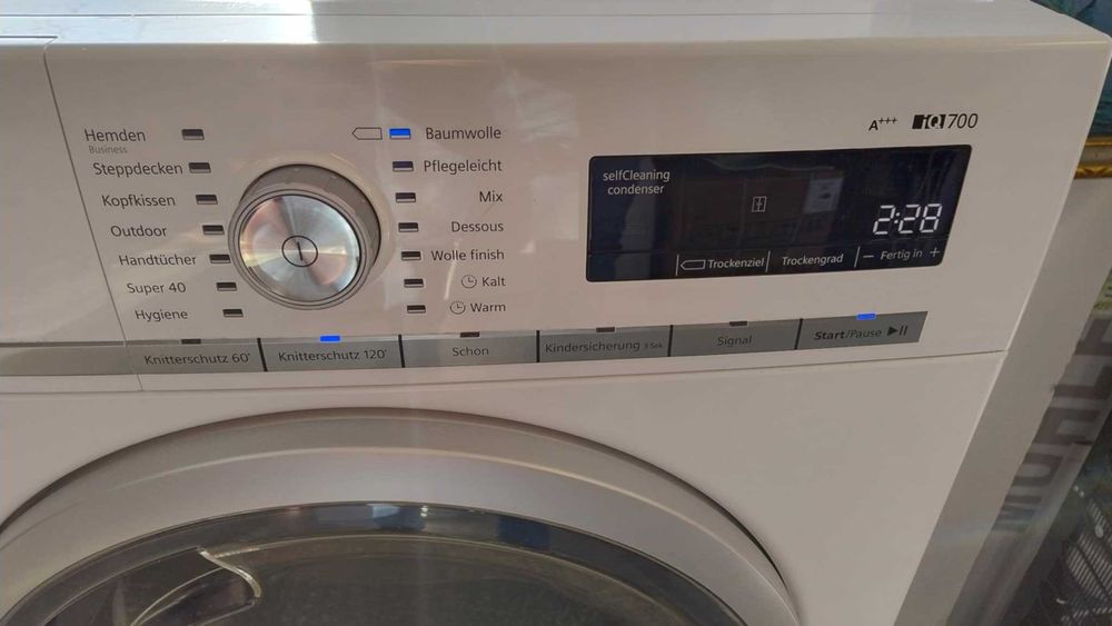 A+++ Сушилня с термопомпа Siemens-Сименс 8 кг SelfCleaning Condenser™