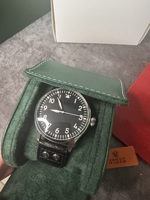 Часы Seiko. (механизм  vh31h. Кварц)
