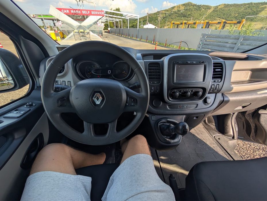 Renault Trafic 1.6 dci Euro 6 2019 model lung, 212000 km , Varianta Pre-facelift