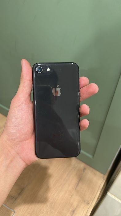 Айфон 8 сатылады срочно