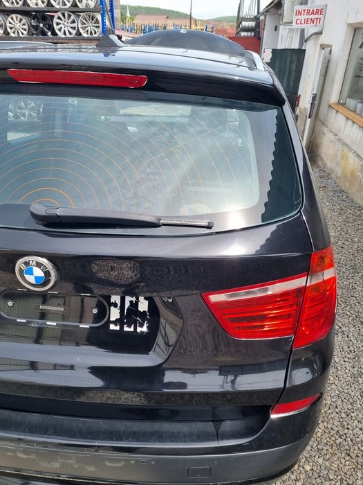 Haion Cu Luneta BMW X3 F25 - SUV 4 Usi Glanzschwarz 668 (1508)