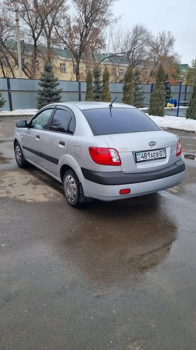 Автомобиль Kia Rio