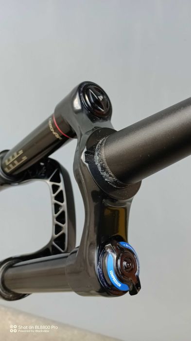 Rock Shock revelation RC R 27,5  140 mm