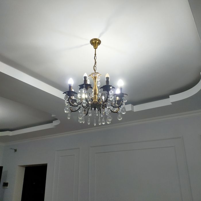 Люстра для зала или для холла