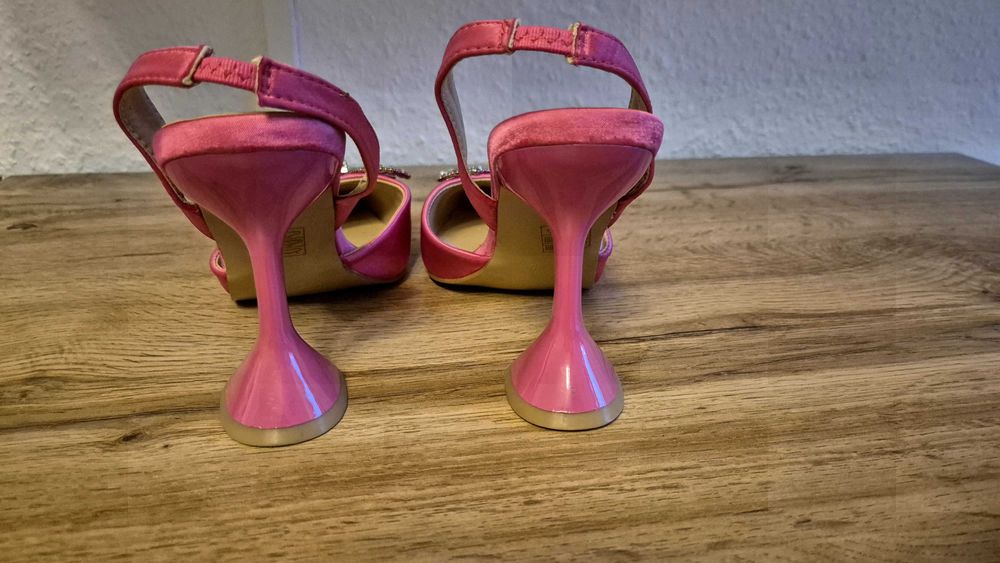 Обувки с ток- 39номер