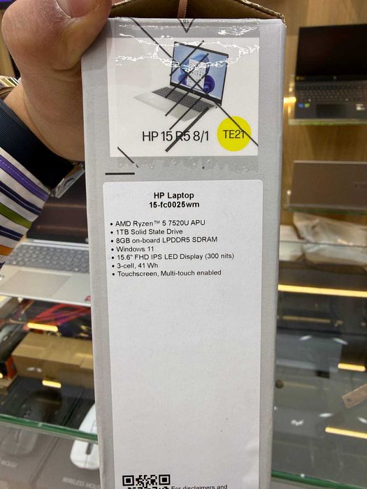 HP Laptop 15 , AMD Ryzen 5 7520U, 8GB LPDDR5, 1T BSSD, 15.6 FullHD IPS