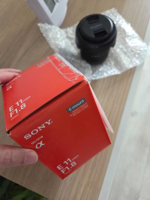 Sony 11mm F1.8 Obiectiv Foto Mirrorless APS-C Montura E
