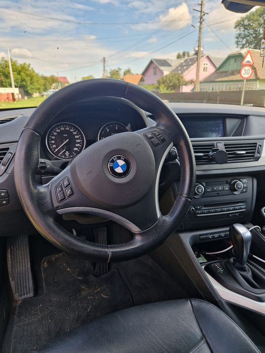 BMW X1 2011 — imagine 4