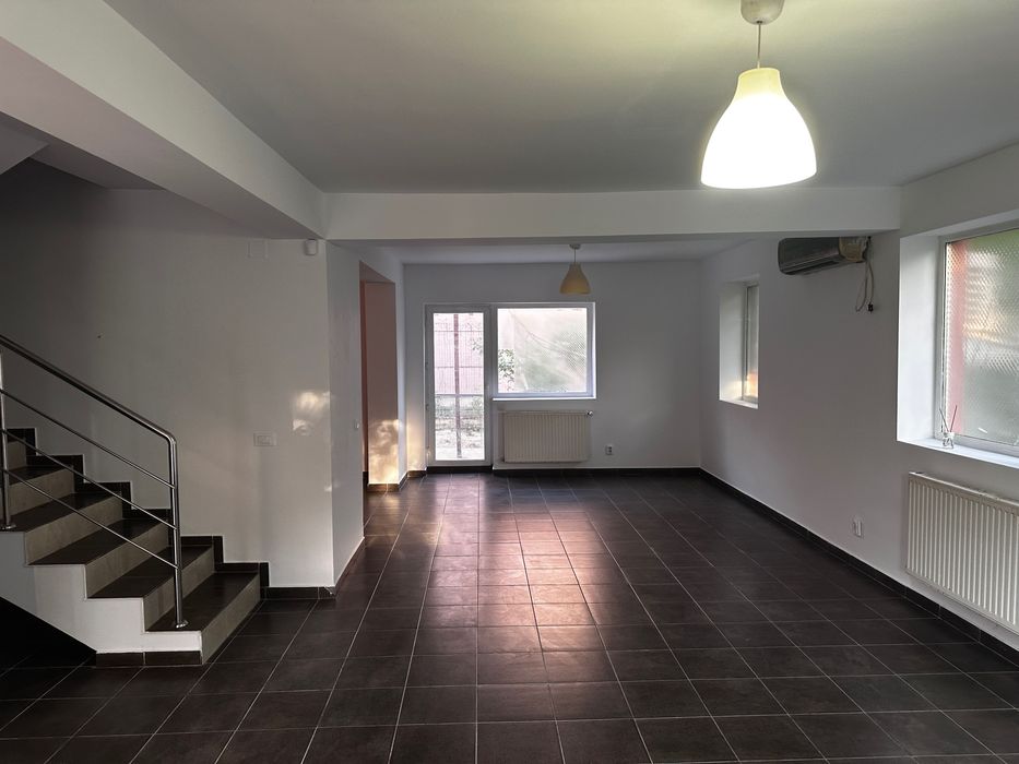 Vila de inchiriat P+1 Dobroesti stada Ciresului