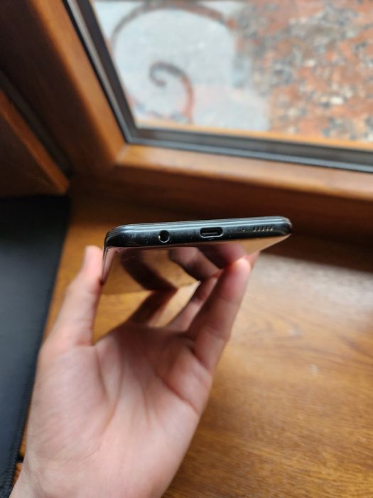 Samsung a20 3/32gb Vietnam