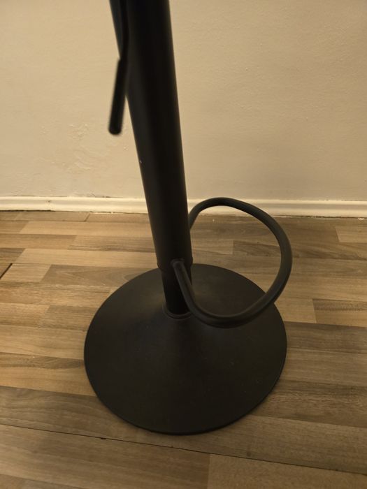 Vând scaun de birou ergonomic, în stare excelentă