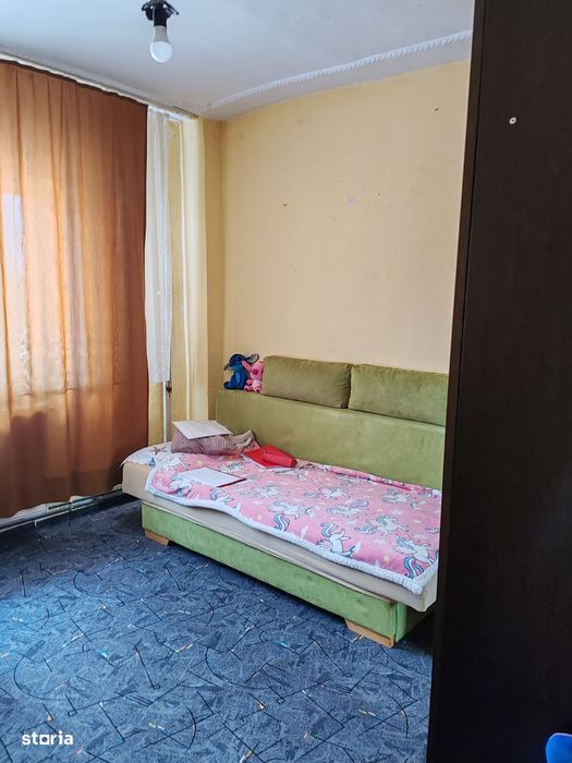 Vând apartament 3 camere micro 4