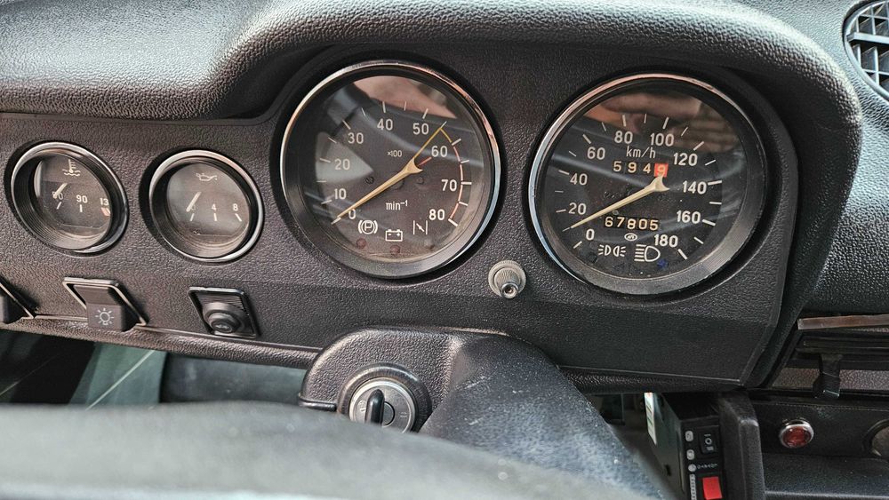 Сотилади Жигули 2106