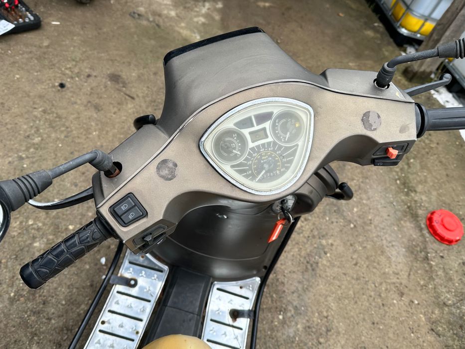 Scuter RIYA TY50QT-K /4T / 2200 LEI