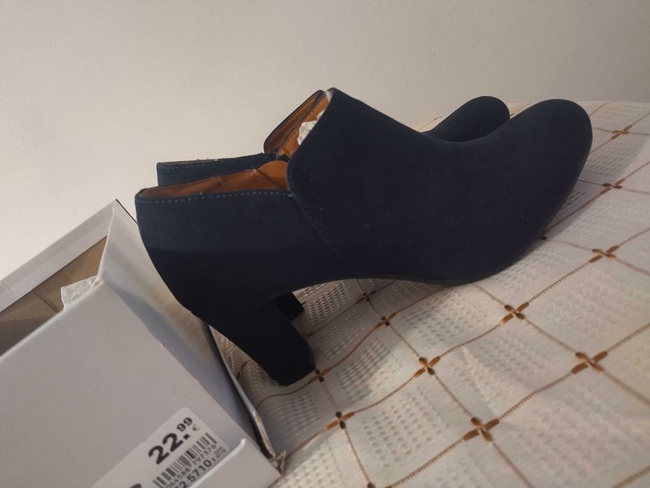 Дамски обувки нови 38