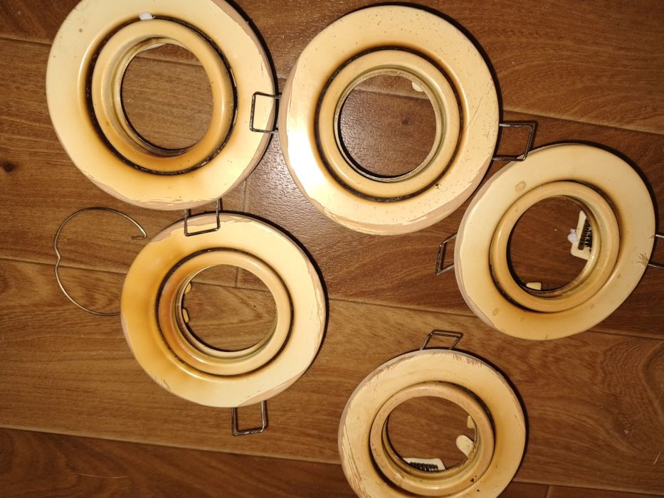 Светильники потолочные