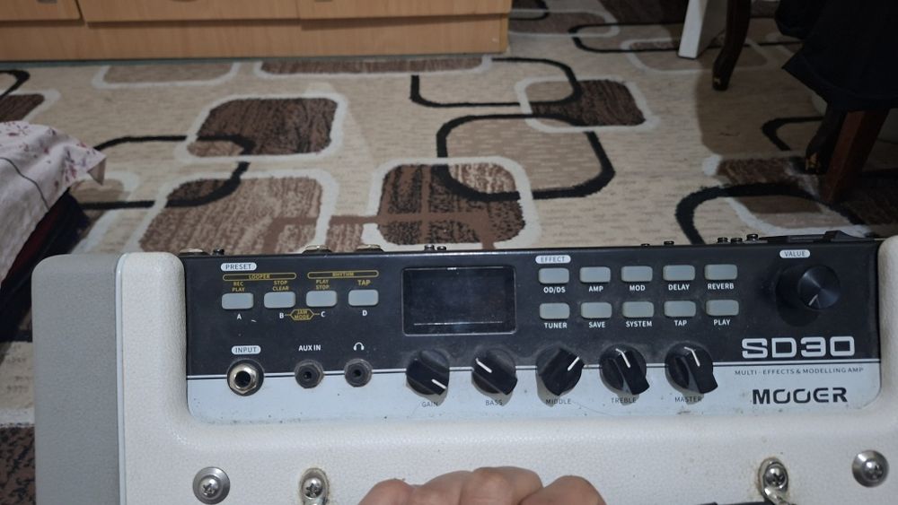 Комбоусилитель Mooer SD30 (30 Ватт) c процессором и лупером

​Цена: 3