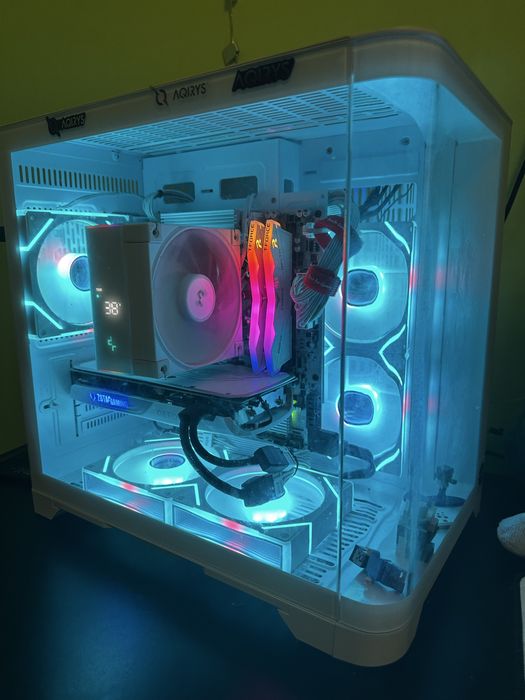 Desktop Gaming Ryzen 5 9600X RTX 4070 SUPER 12GB