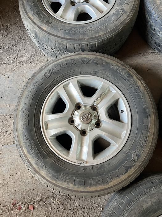Продаю колеса на Land cruiser 100