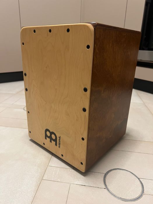 Музикален инструмент Кахон