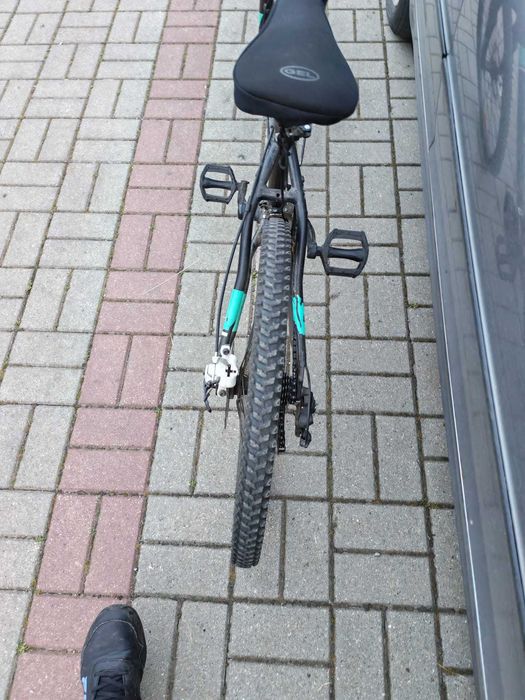Vând bicicleta 1 an folosita în stare perfecta de funcționare