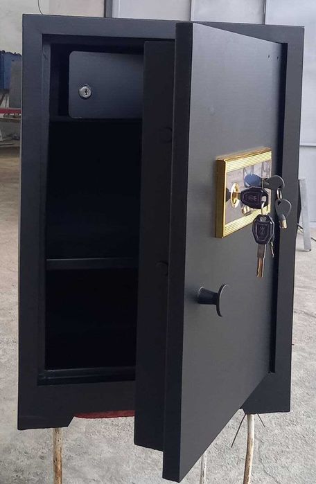 Cейф огневзломостойкий ОSKZ с электронно кодовым замком.