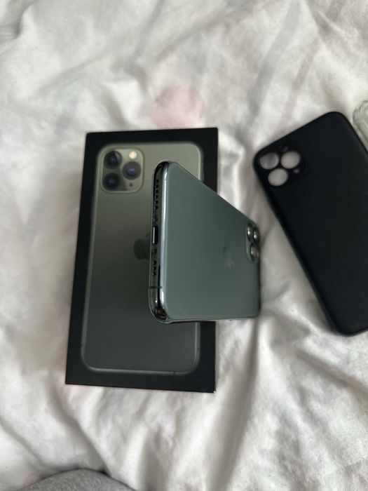 Айфон 11 про в идеале без ремонтов