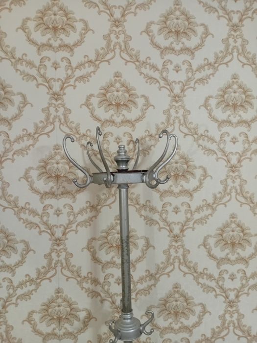 Вешалка напольная